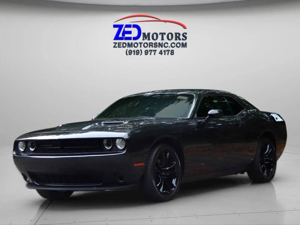 2018 Dodge Challenger SXT Plus RWD