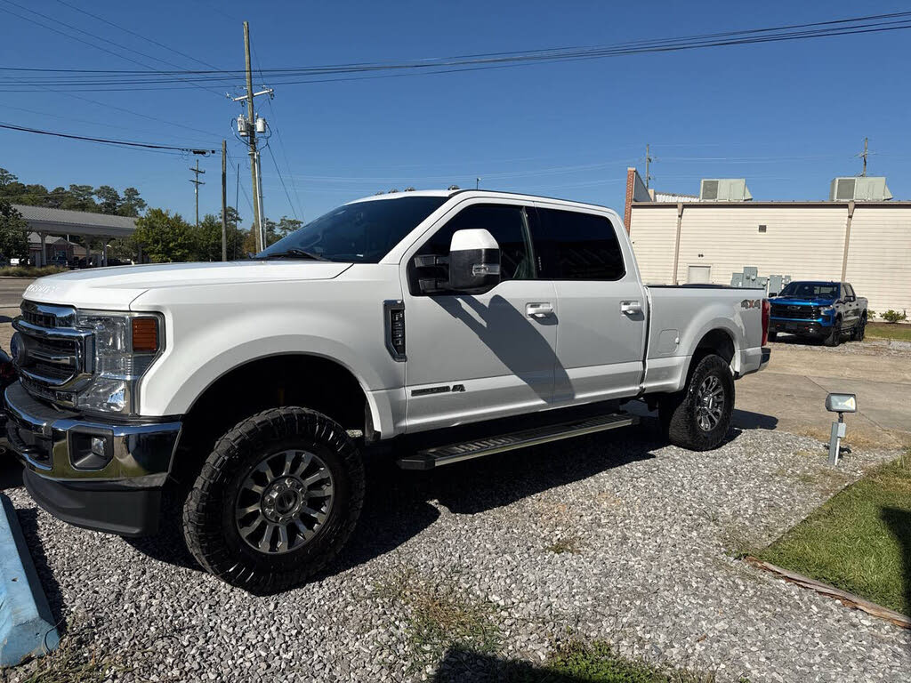 2022 Ford F-250 Super Duty Lariat Crew Cab 4WD