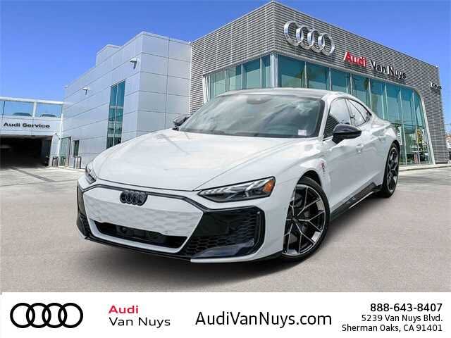 2025 Audi RS e-tron GT quattro Performance