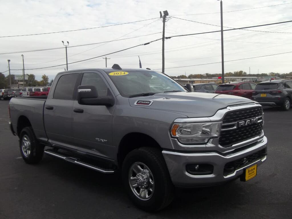 2024 RAM 2500 Big Horn Crew Cab 4WD