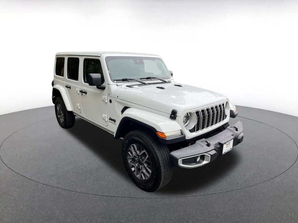 2025 Jeep Wrangler Sahara 4-Door 4WD