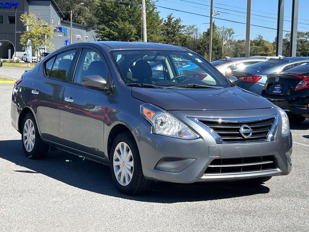 2018 Nissan Versa SV