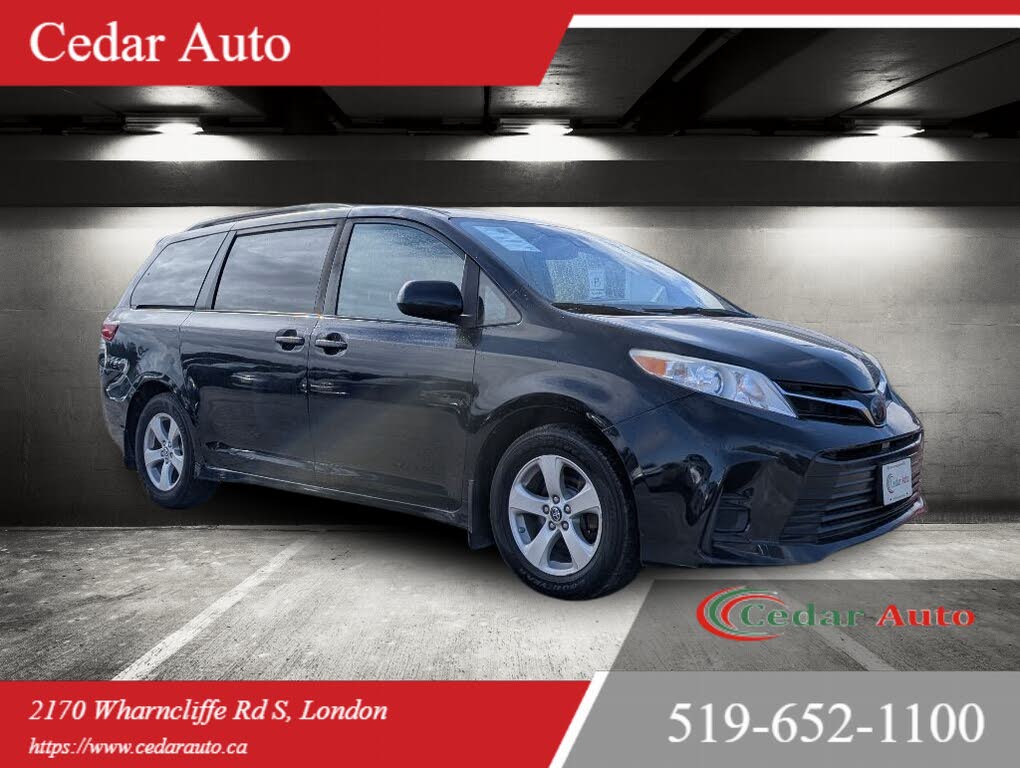 2019 Toyota Sienna LE 7-Passenger FWD with Auto-Access Seat