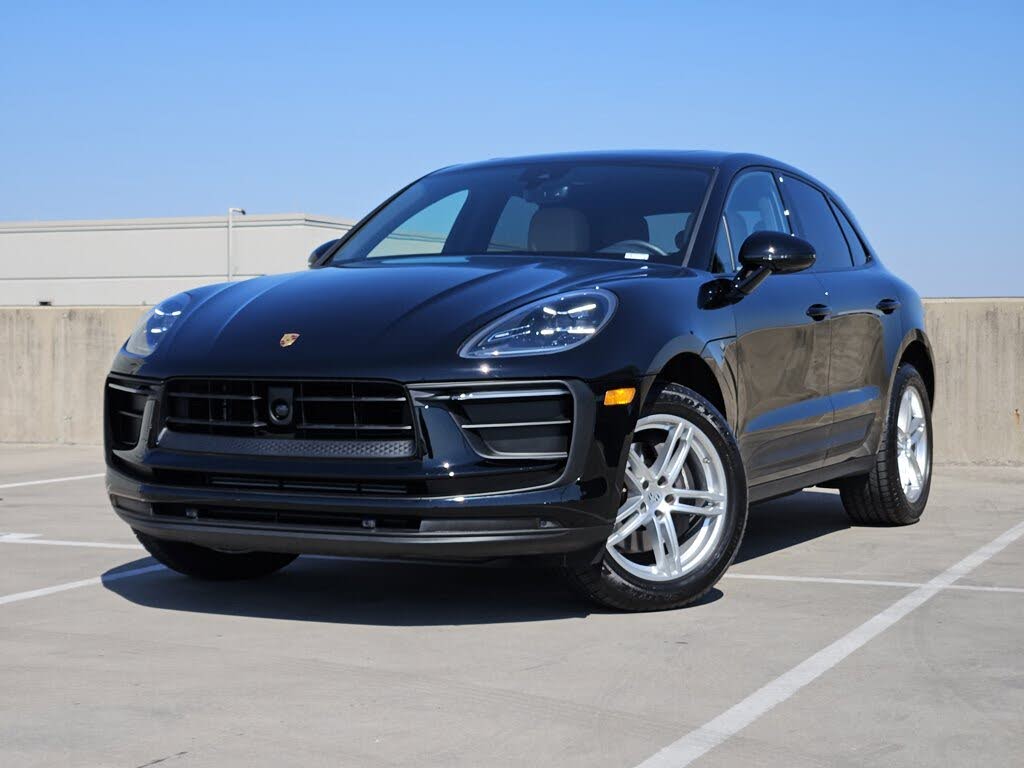 2025 Porsche Macan AWD