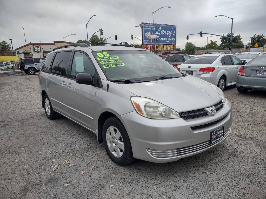 2005 Toyota Sienna CE
