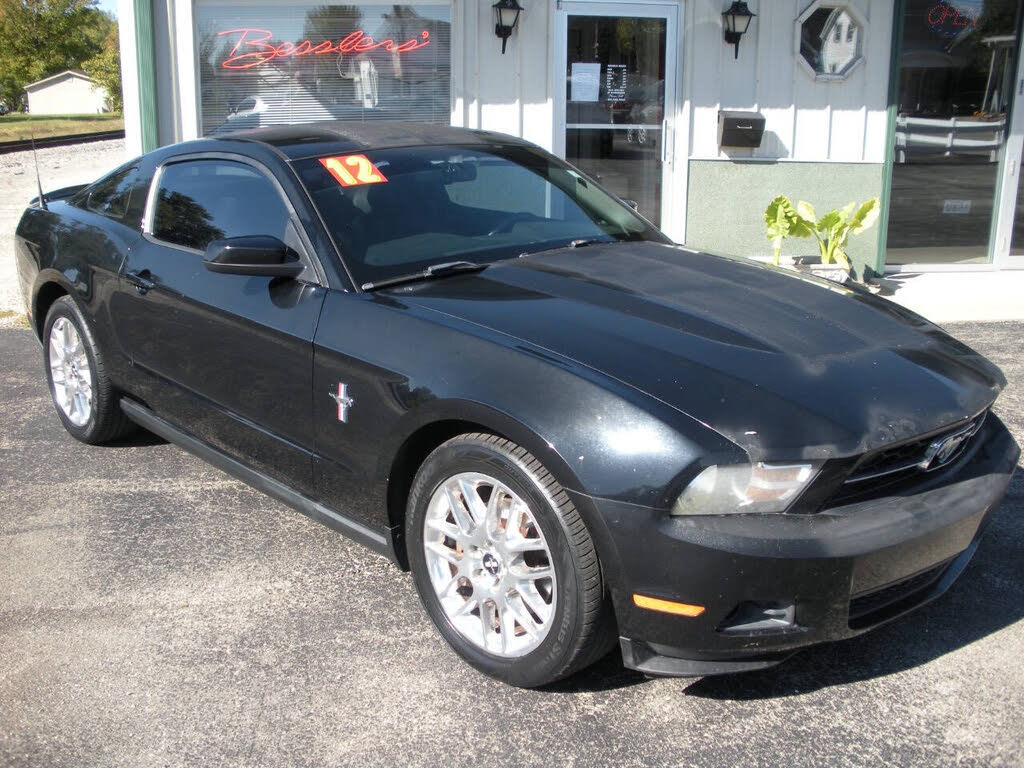 2012 Ford Mustang V6 Coupe RWD