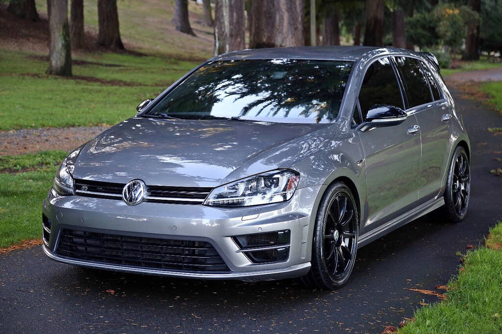 2015 Volkswagen Golf R AWD with DCC and Navigation