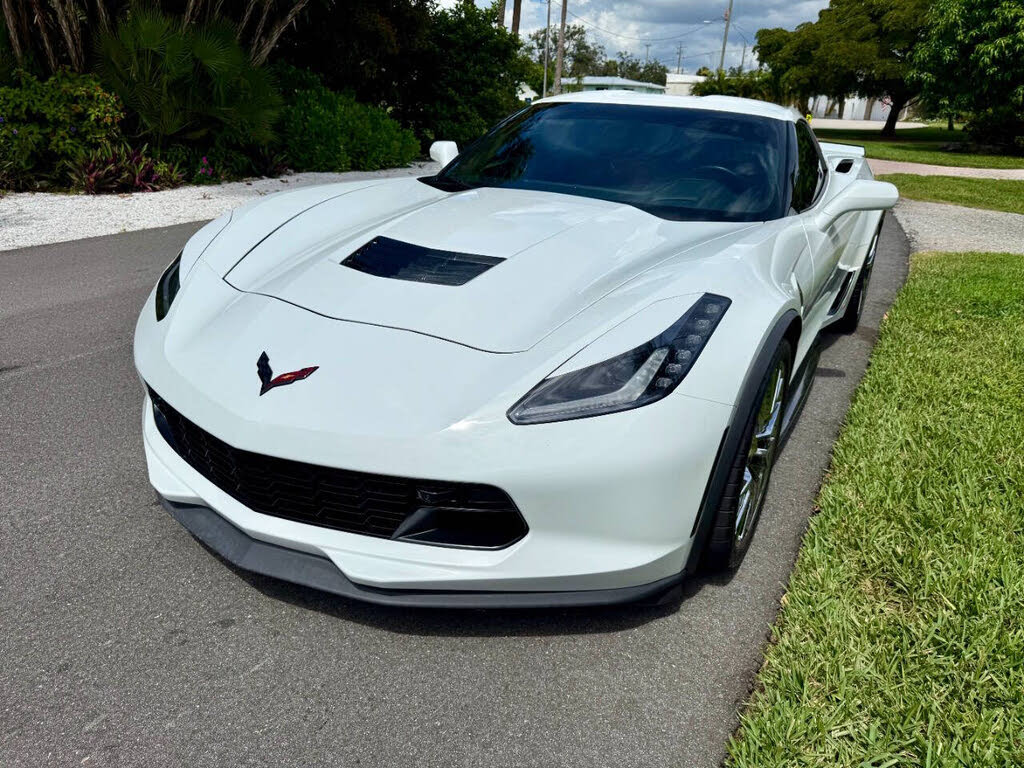 2017 Chevrolet Corvette Grand Sport 2LT Coupe RWD