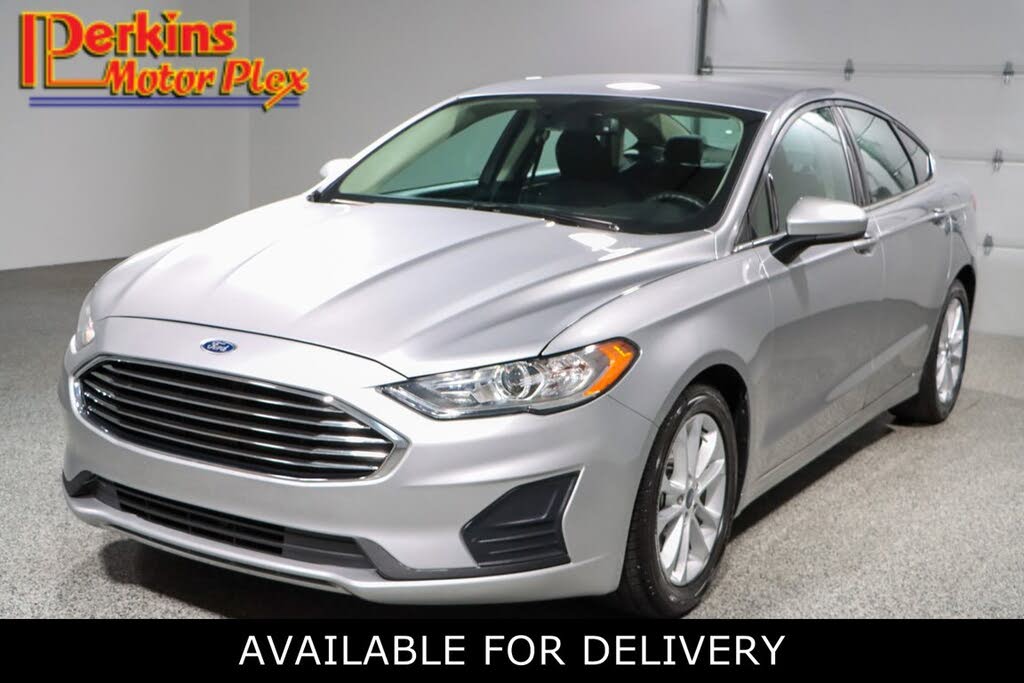 2020 Ford Fusion SE FWD