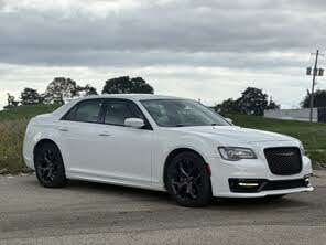 Chrysler 300 S V6 RWD