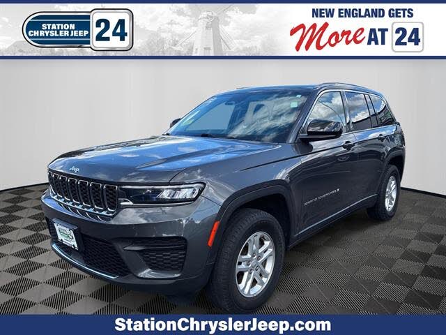 2022 Jeep Grand Cherokee Laredo 4WD