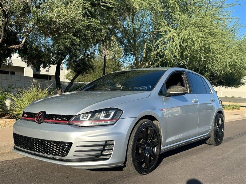 2015 Volkswagen Golf GTI 2.0T S 4-Door FWD