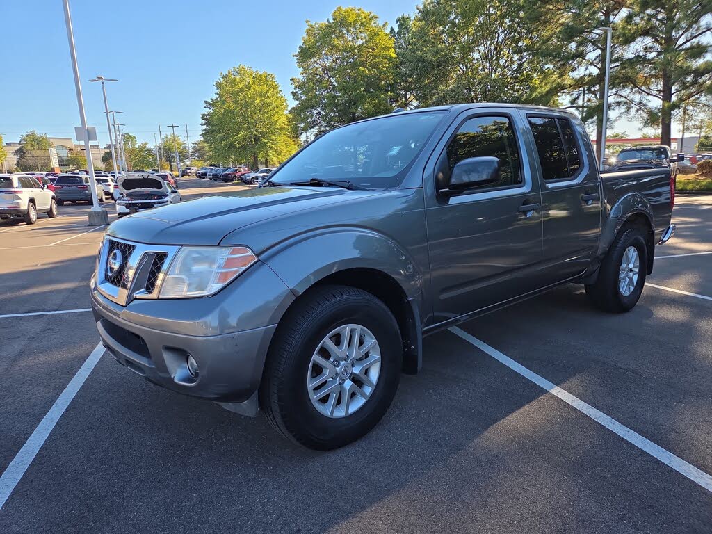2017 Nissan Frontier SV V6 Crew Cab