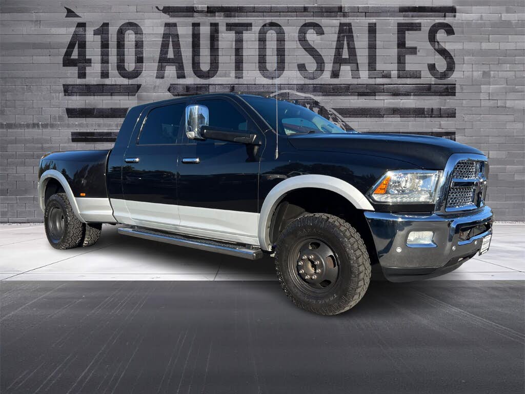 2017 RAM 3500 Laramie Mega Cab DRW 4WD