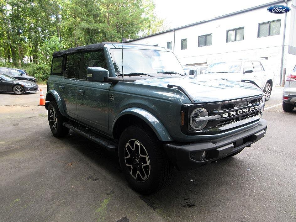 2022 Ford Bronco Outer Banks 4-Door 4WD