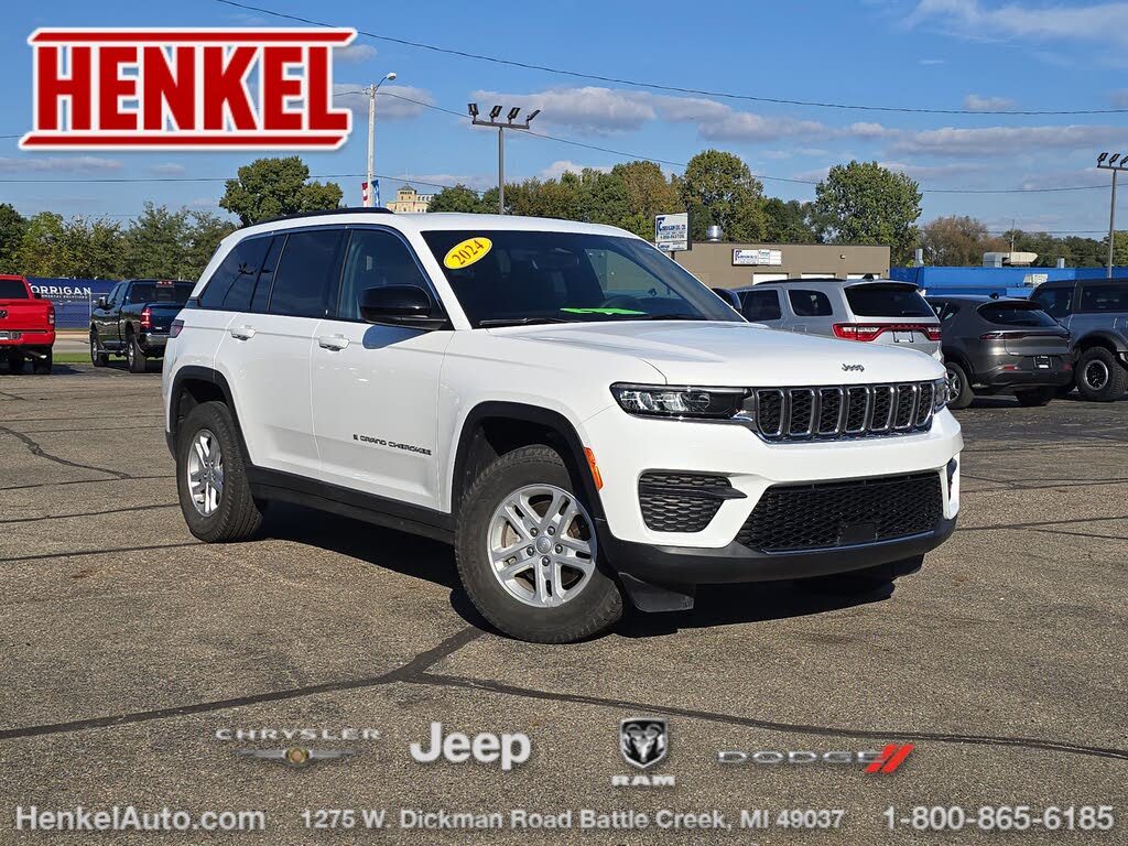 2024 Jeep Grand Cherokee Laredo 4WD