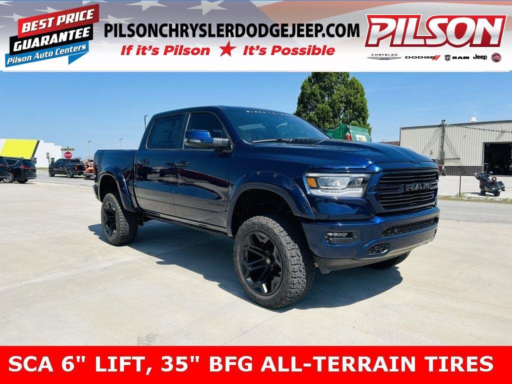 2024 RAM 1500 Laramie Crew Cab 4WD