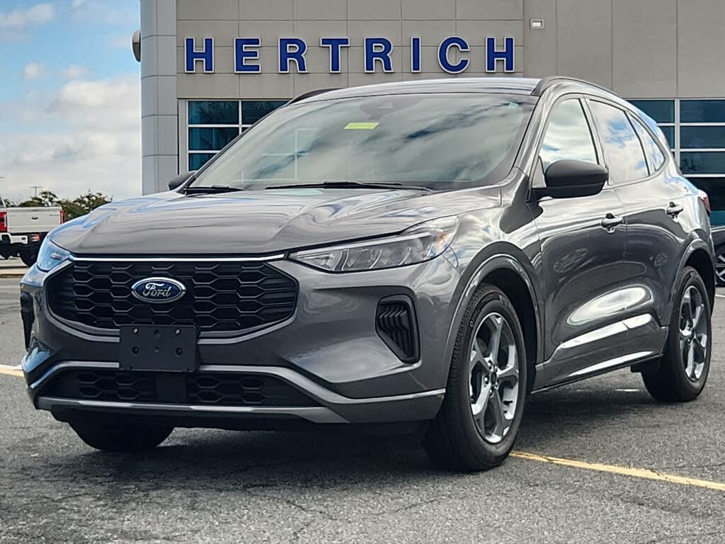 2023 Ford Escape ST-Line FWD