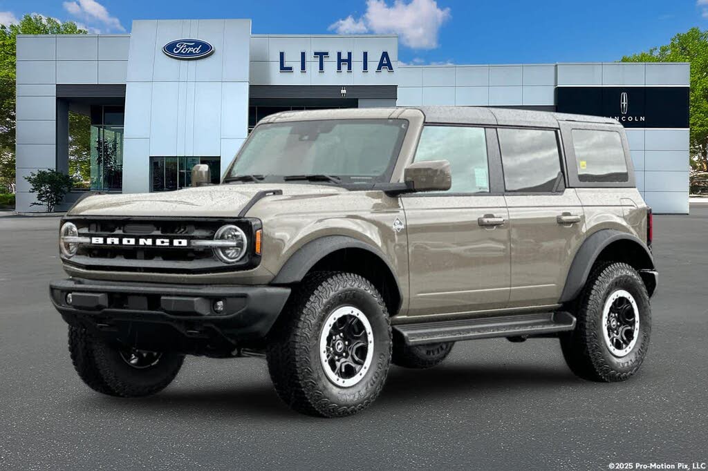 2025 Ford Bronco Outer Banks 4-Door 4WD