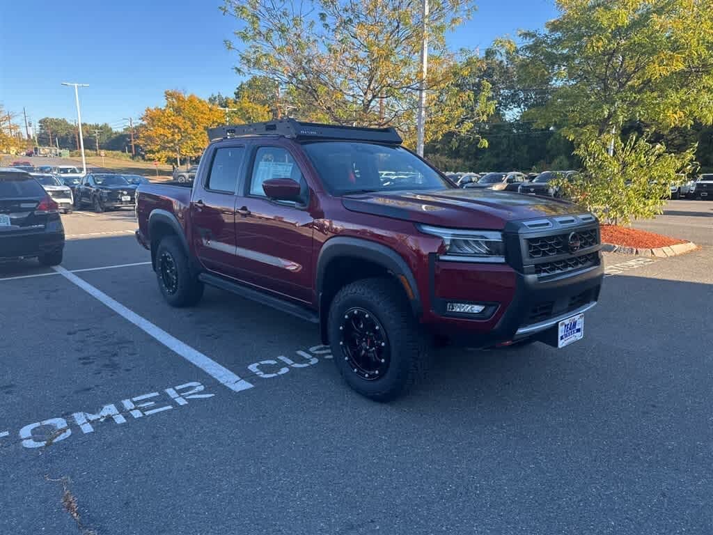 2025 Nissan Frontier PRO-4X Crew Cab 4WD