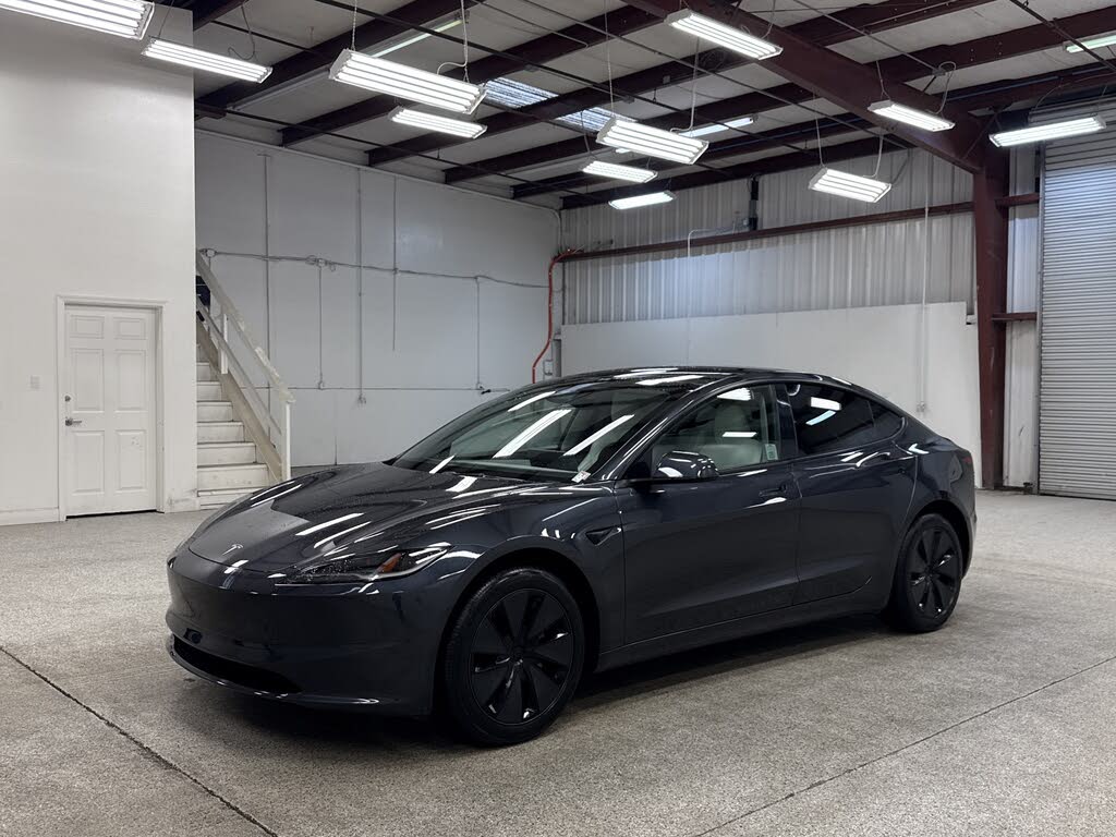 2025 Tesla Model 3 Long Range RWD