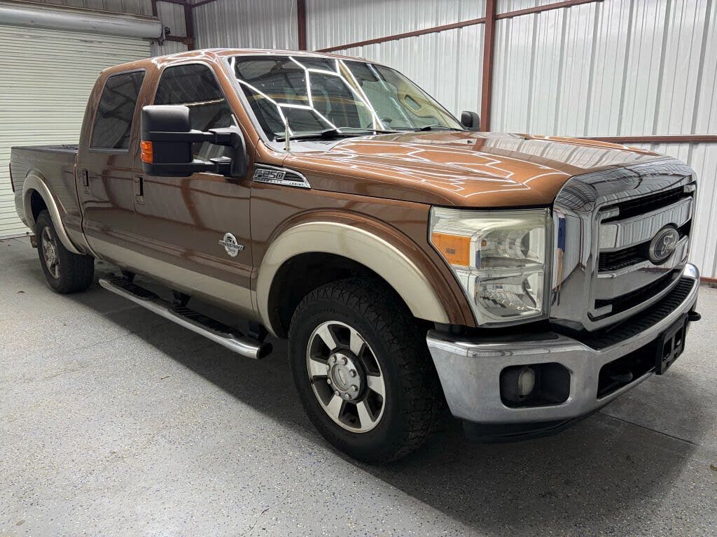 2011 Ford F-250 Super Duty Lariat Crew Cab