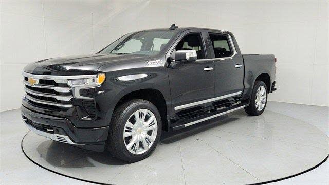 2023 Chevrolet Silverado 1500 High Country Crew Cab 4WD