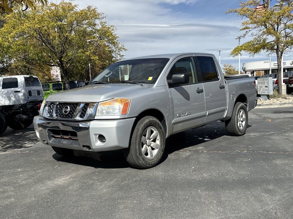 2012 Nissan Titan SV Crew Cab 4WD