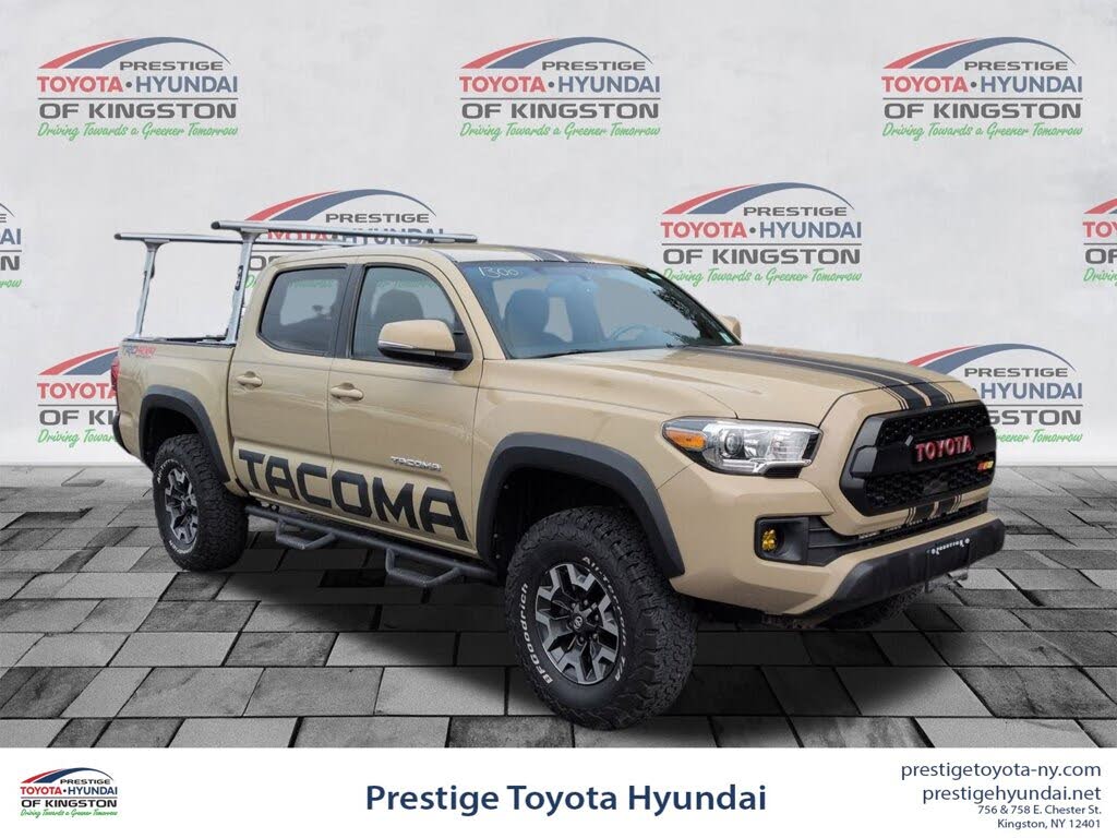 2017 Toyota Tacoma SR5 V6 Double Cab 4WD