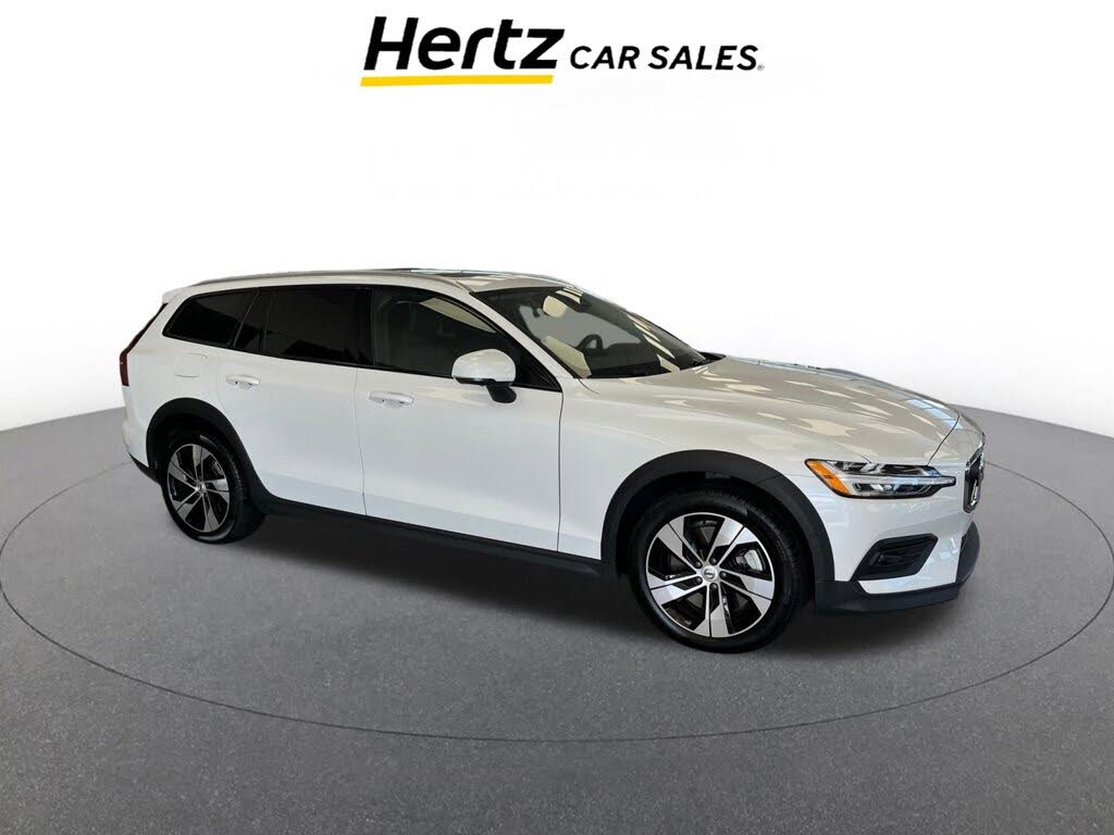 2025 Volvo V60 Cross Country B5 Plus AWD