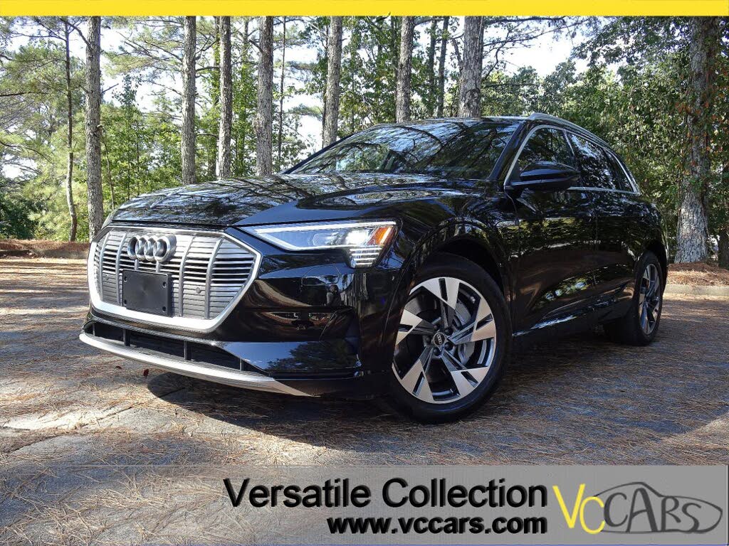 2022 Audi e-tron Premium quattro AWD