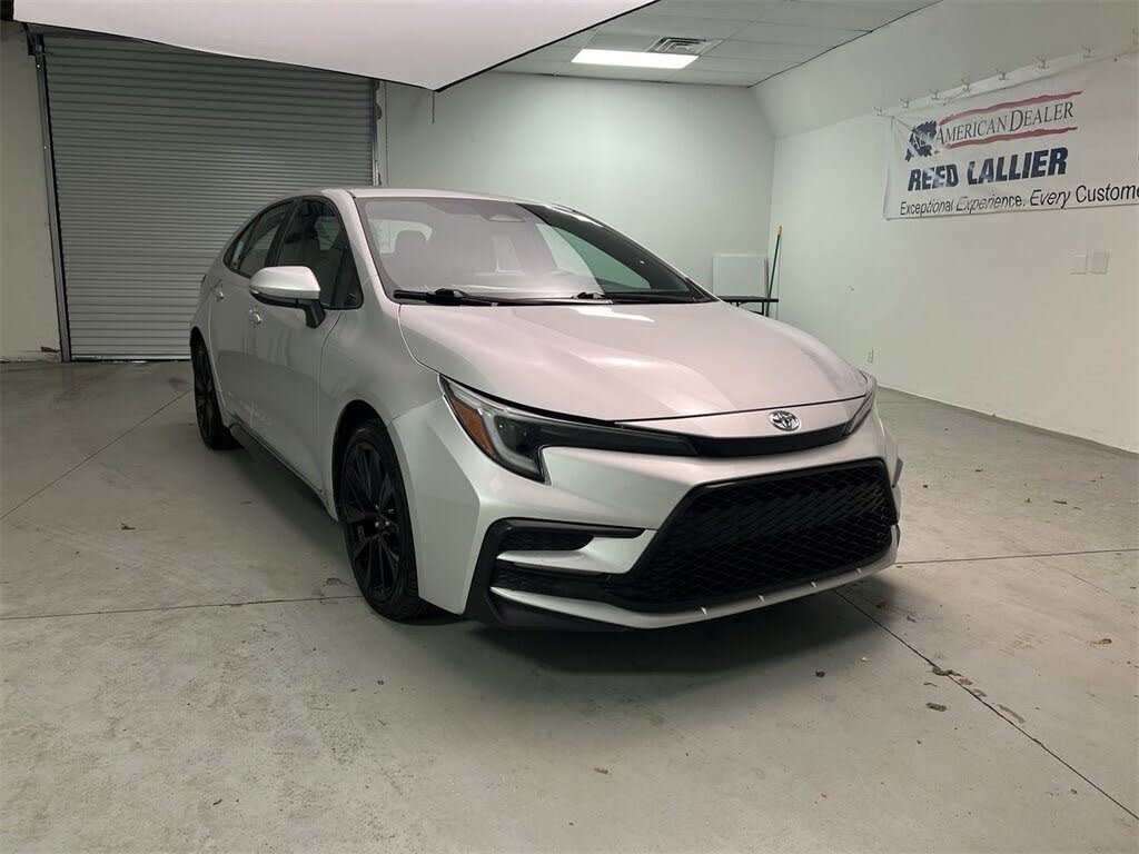 2023 Toyota Corolla SE FWD