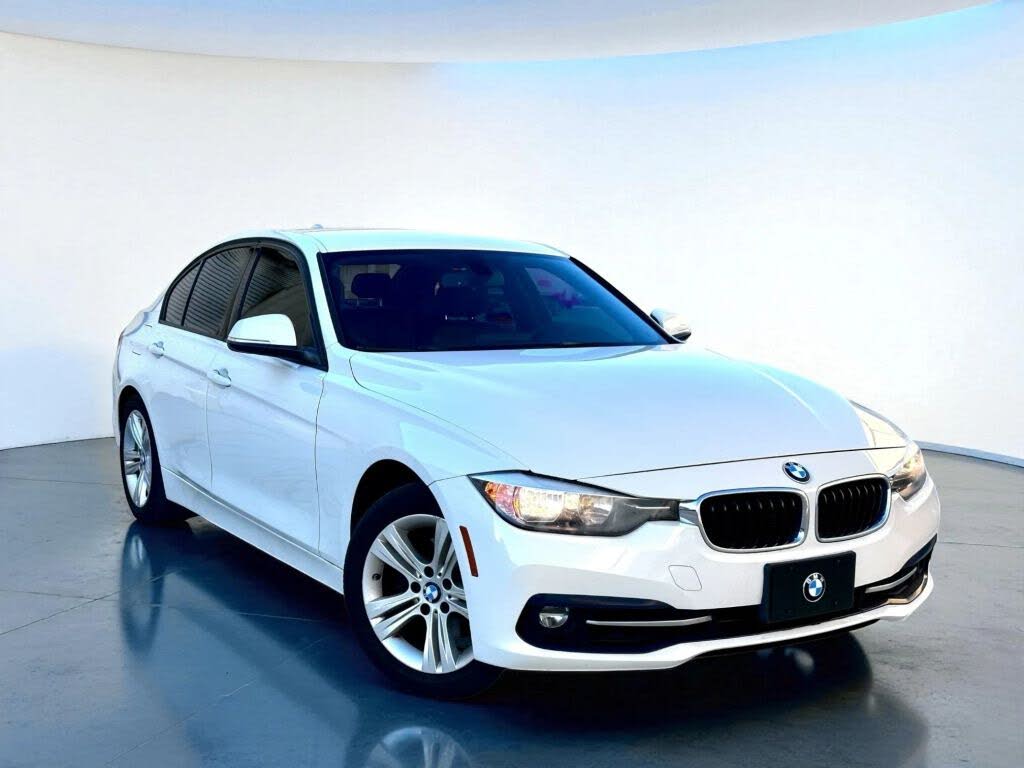 2016 BMW 3 Series 328i Sedan RWD