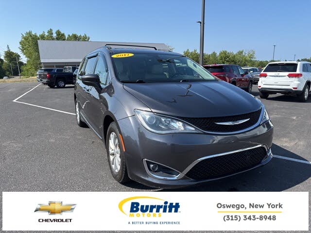 2017 Chrysler Pacifica Touring L FWD