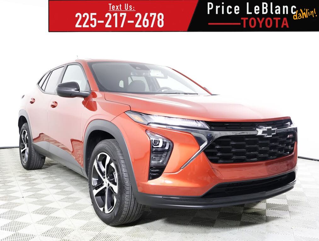 2024 Chevrolet Trax RS with 1RS FWD