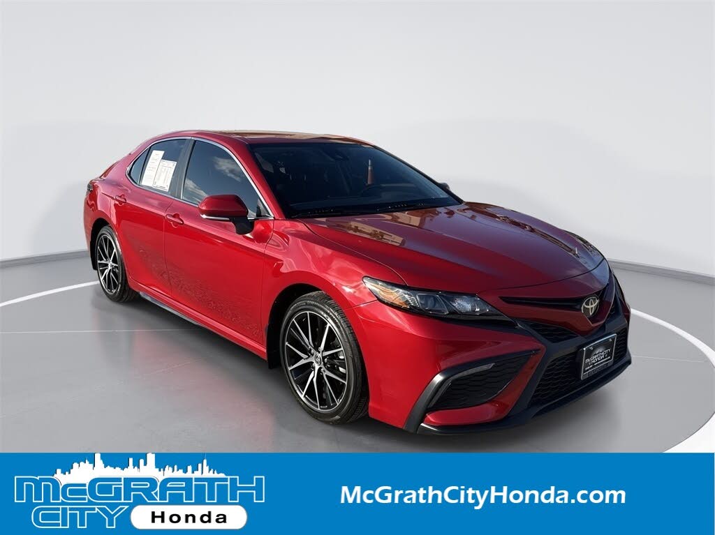 2024 Toyota Camry SE FWD