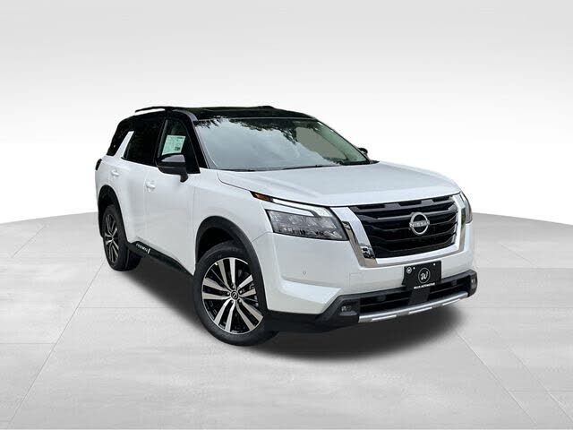 2025 Nissan Pathfinder Platinum 4WD
