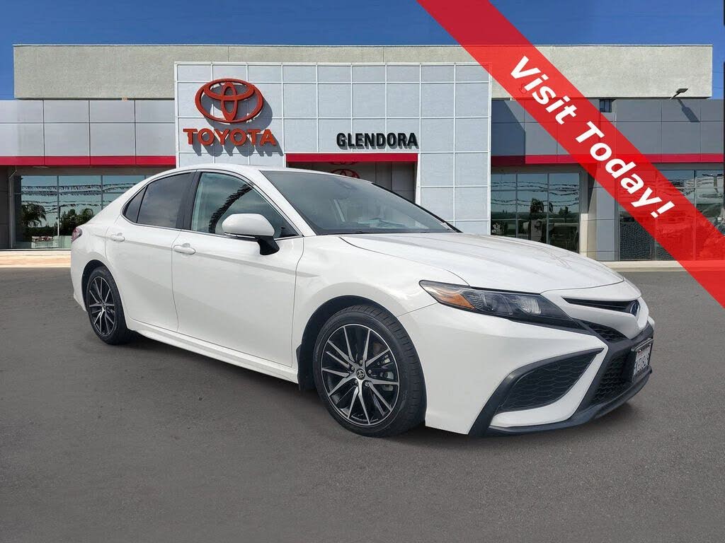 2024 Toyota Camry Hybrid SE FWD