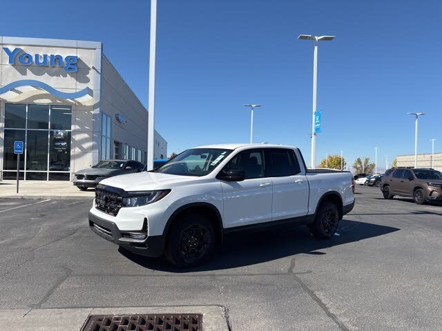 2025 Honda Ridgeline Sport AWD