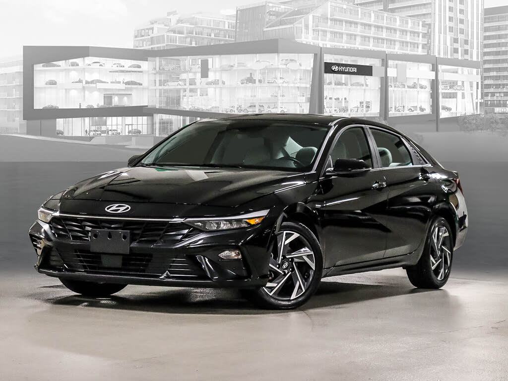 2025 Hyundai Elantra Luxury FWD
