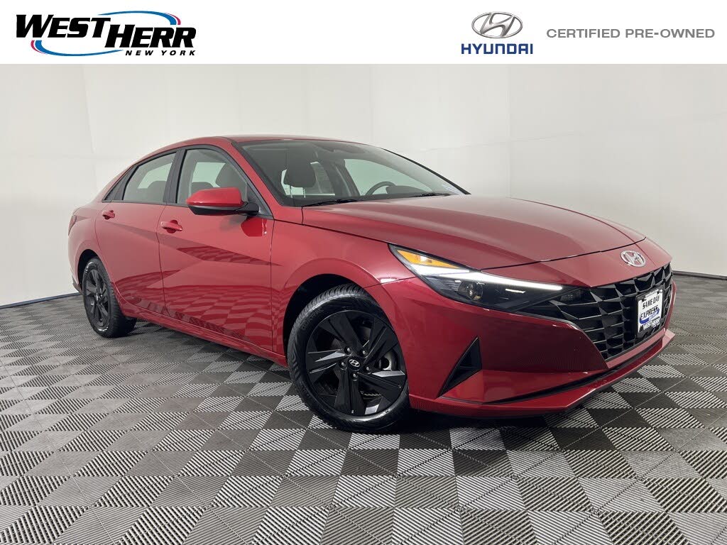 2023 Hyundai Elantra SEL FWD