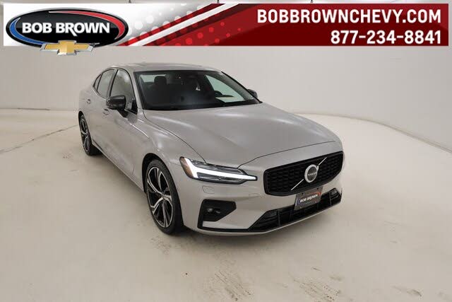 2024 Volvo S60 B5 Plus Dark Theme AWD