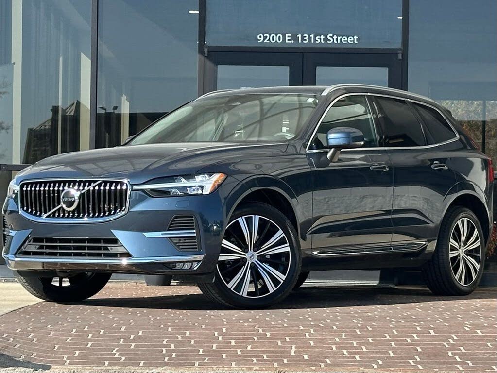 2022 Volvo XC60 B5 Inscription AWD