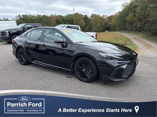 2025 Toyota Camry SE FWD