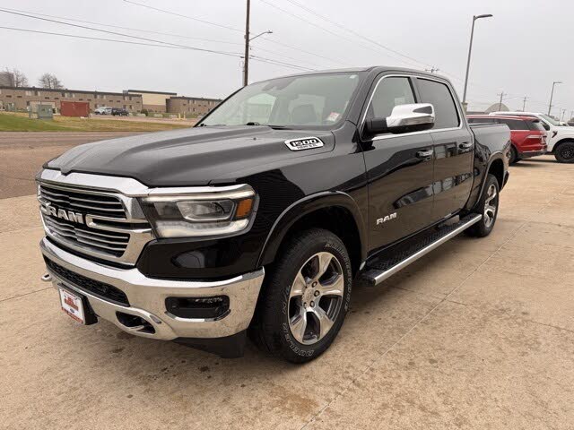 2022 RAM 1500 Laramie Crew Cab 4WD