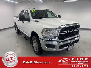 RAM 3500 Tradesman Crew Cab 4WD