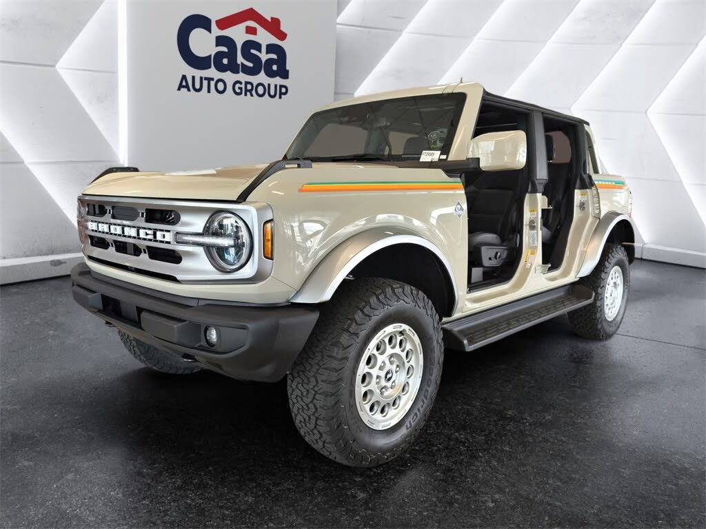 2025 Ford Bronco Outer Banks 4-Door 4WD