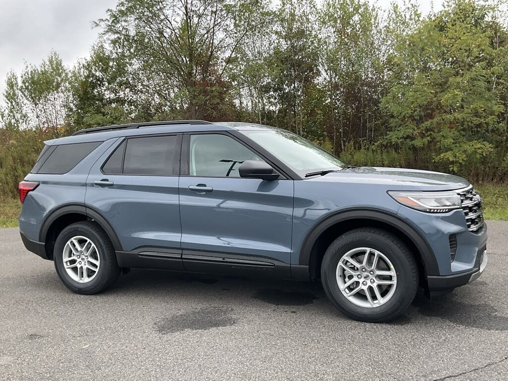 2026 Ford Explorer Active AWD