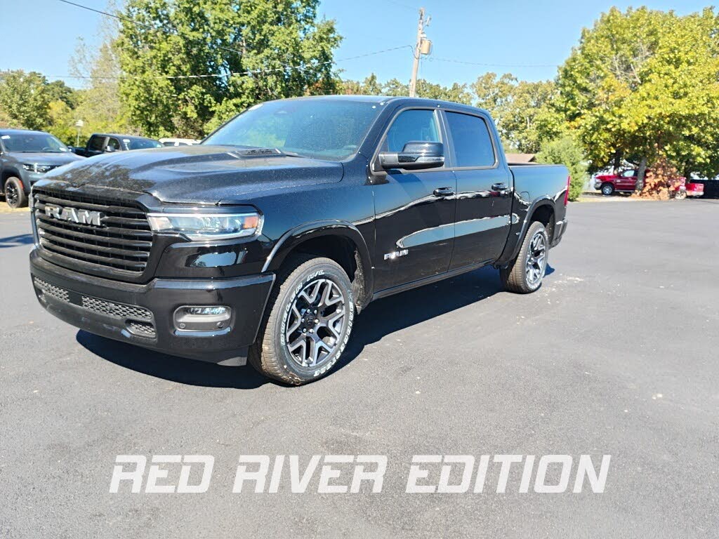2026 RAM 1500 Laramie Crew Cab 4WD