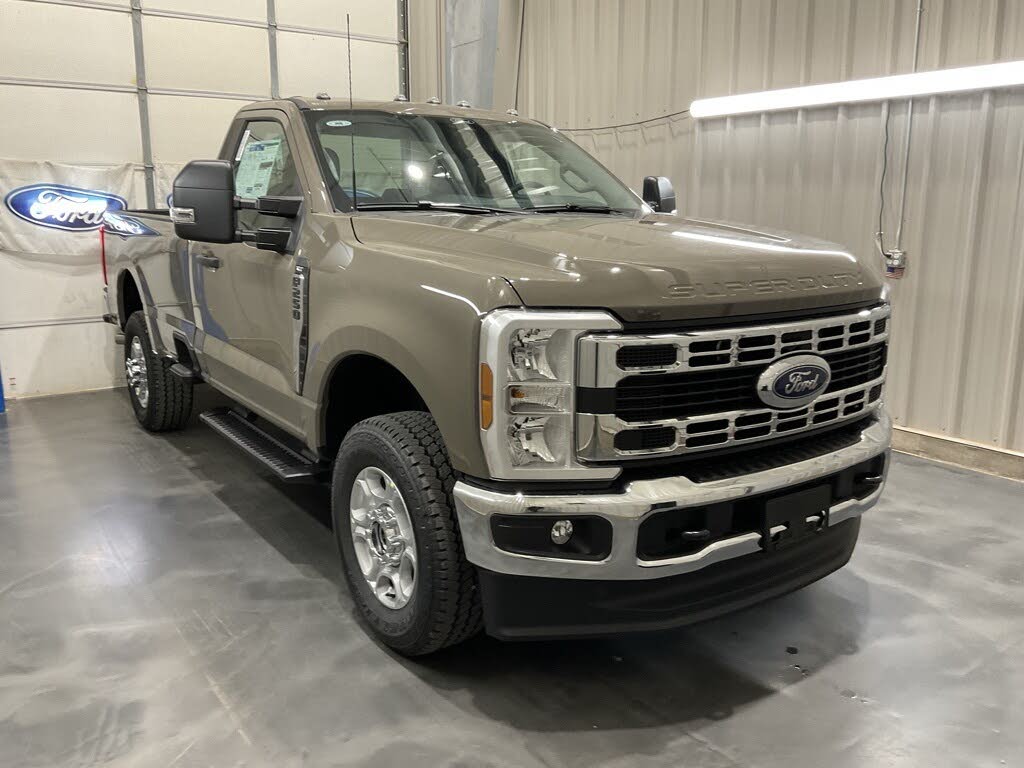 2026 Ford F-250 Super Duty XLT Regular Cab LB 4WD